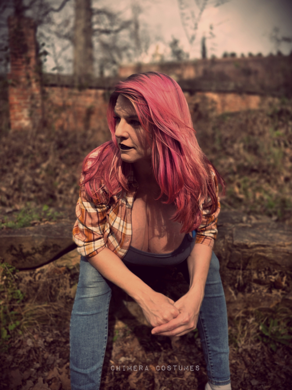 Custom Corsets — When to Go Custom & How to Commission One